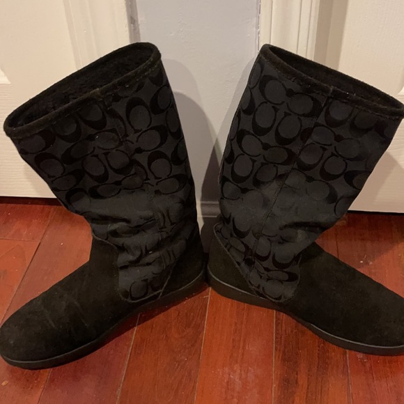 Coach signature buckle boots black size 7 previously owned good condition - Picture 3 of 11